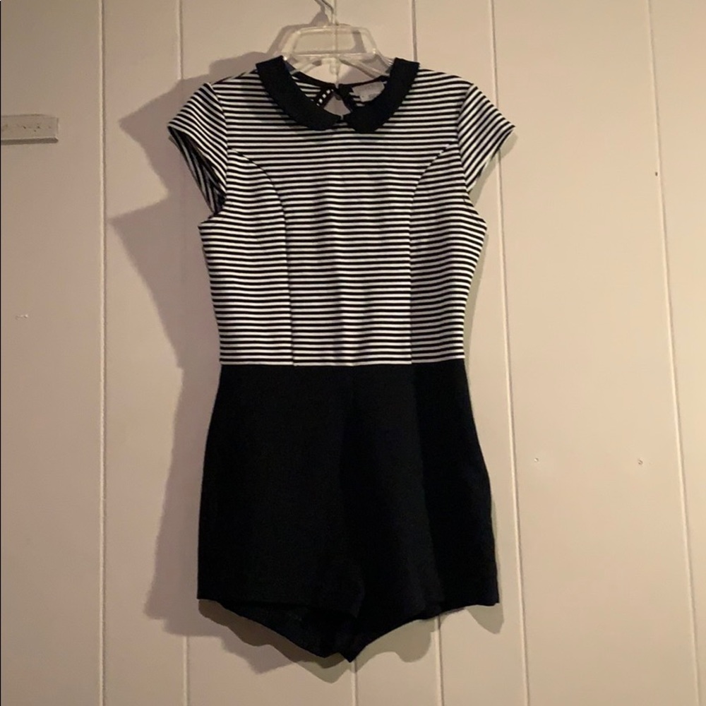 Peter Pan collar Romper